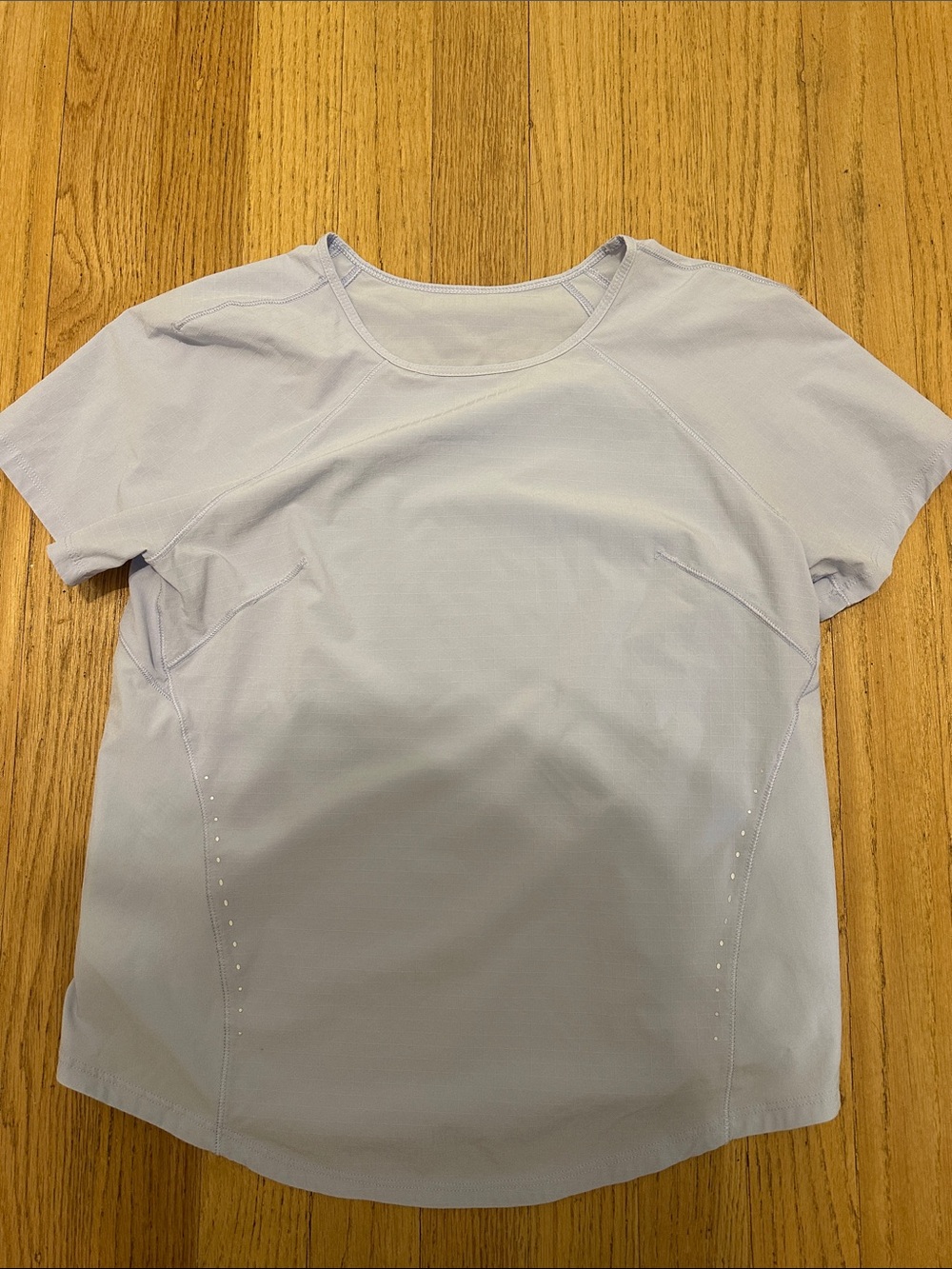 lululemon athletica Pale Lavender Short Sleeve Tee